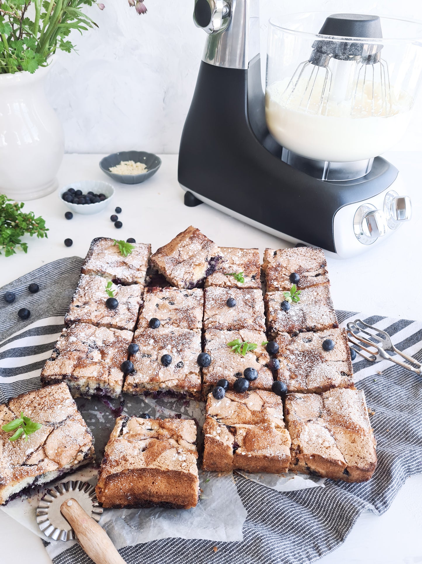 Ankarsrum Assistent Original Stand Mixer - Original Black