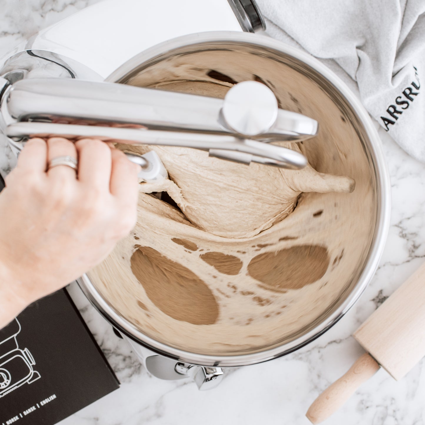 Ankarsrum Assistent Original Stand Mixer - Glossy White